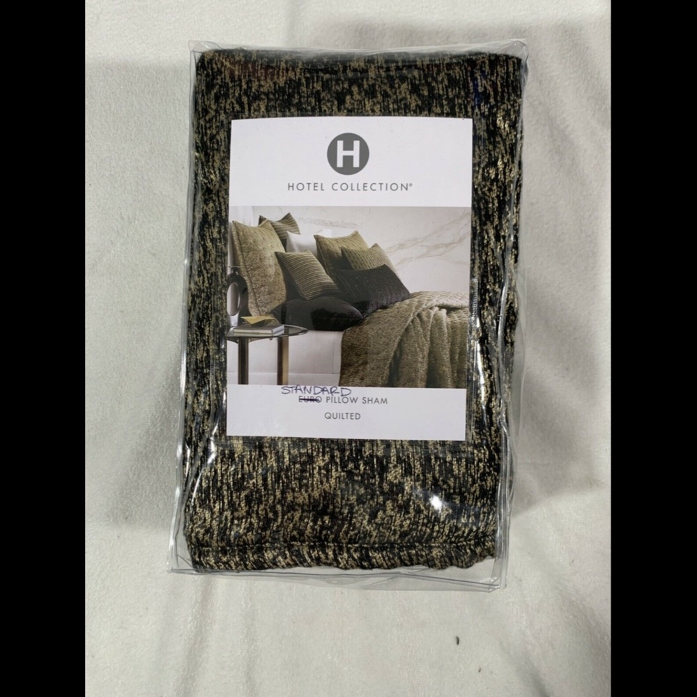 NIB Hotel Collection Linear Chevron Quilted (1) Standard Pillow Sham Black